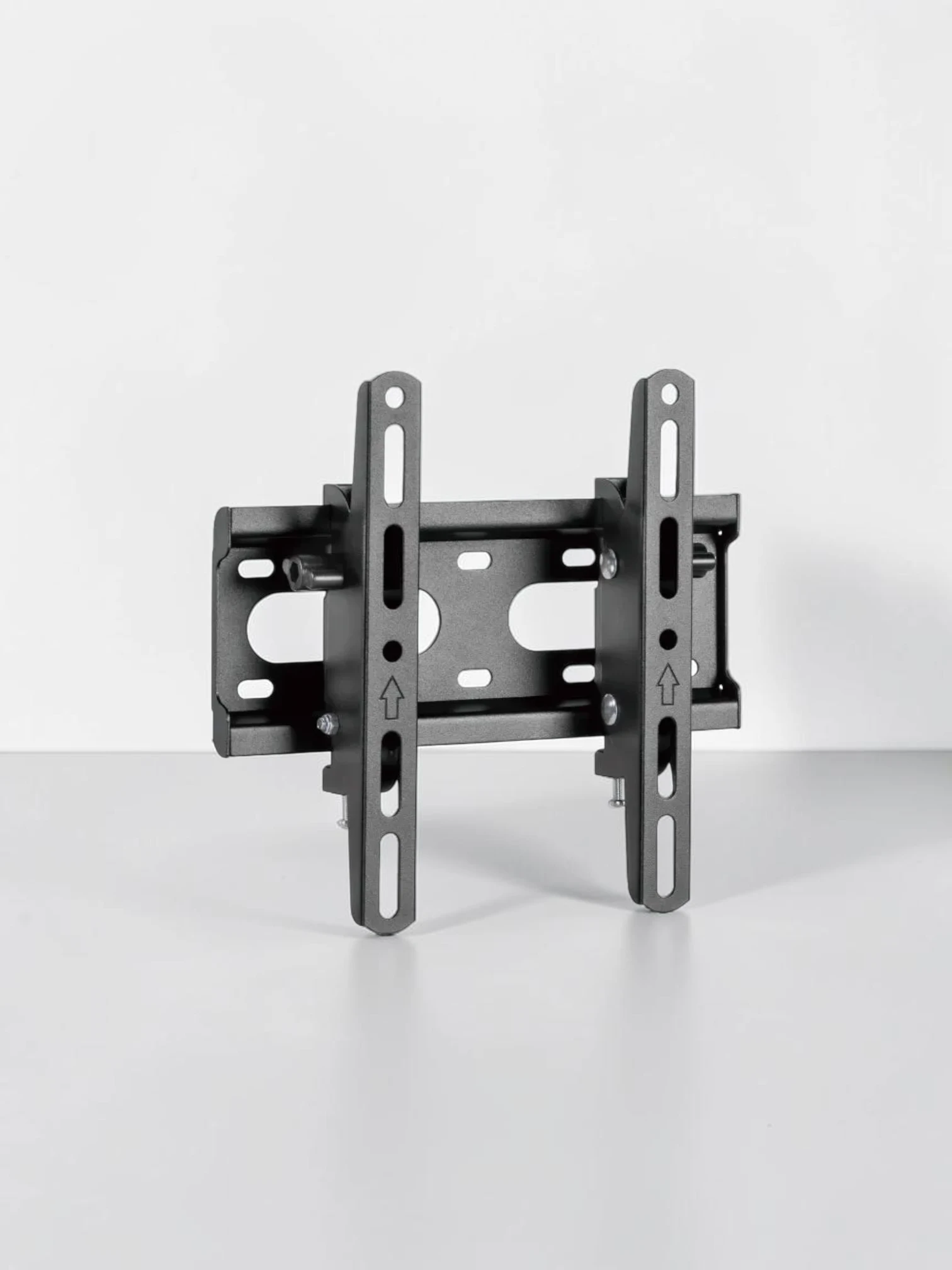 ergoscreenmount Tilting TV Wall Mount Bracket for 23-42 inch Flat and Curved Screens, Steel, VESA 200x200